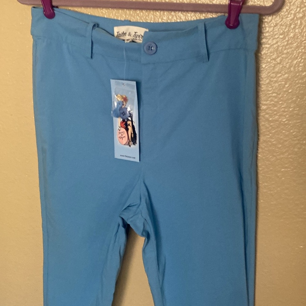NWT Tatyana Tailor & Twirl Capri Pants - Picture 8 of 8